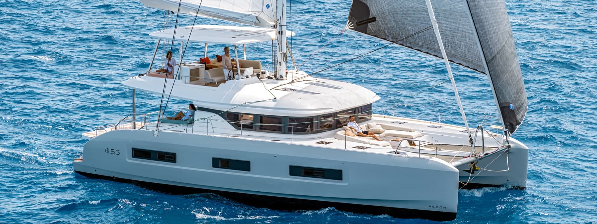 Catamaran Lagoon 55